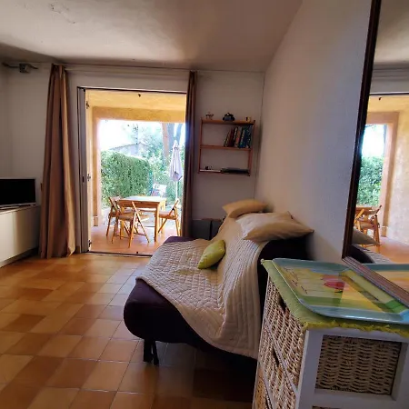 Apartment La Peguiere 2 Pieces 27m2 Jardin Privatif Pour 2 Adultes 2 Enfants Saint-Raphael (Var)