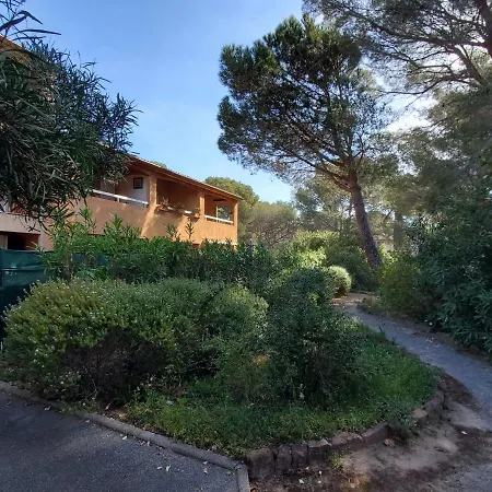 La Peguiere 2 Pieces 27m2 Jardin Privatif Pour 2 Adultes 2 Enfants Saint-Raphael (Var)